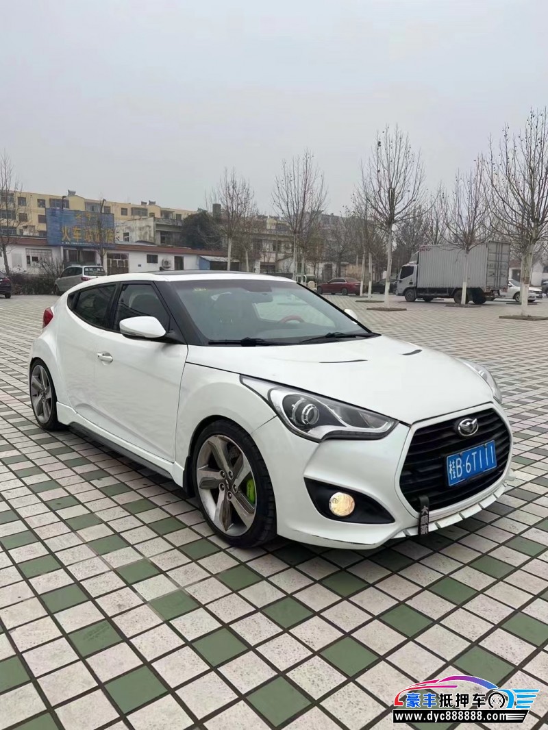 13年现代飞思轿车抵押车出售