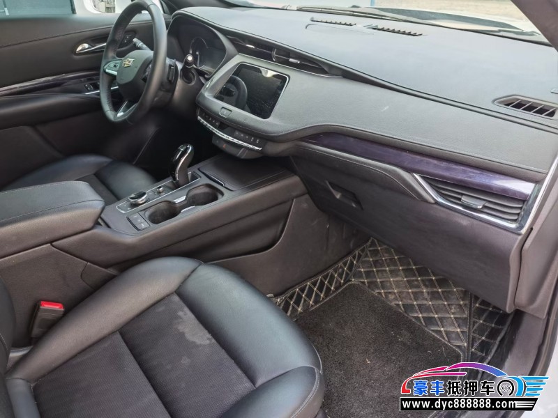 21年凯迪拉克XT4轿车抵押车出售