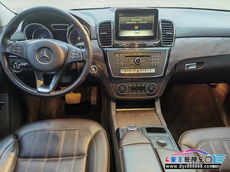 17年奔驰GLE轿车抵押车出售