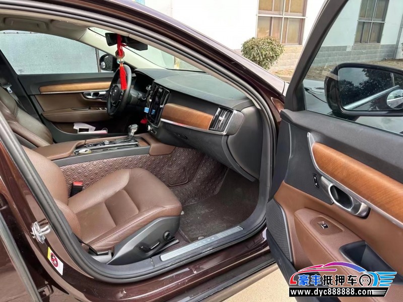 19年沃尔沃S90轿车抵押车出售