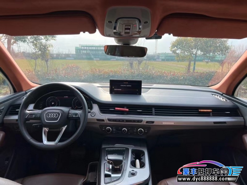 19年奥迪Q7轿车抵押车出售