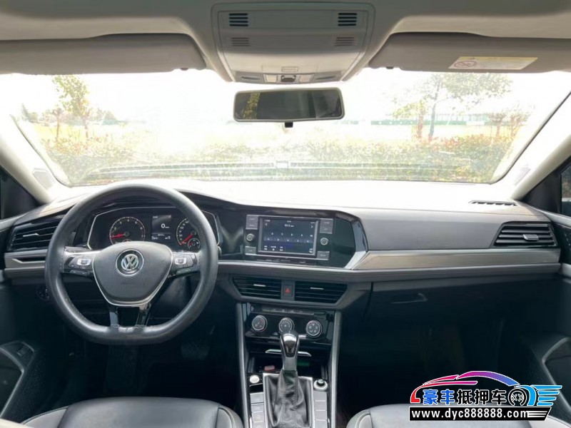 20年大众速腾轿车抵押车出售