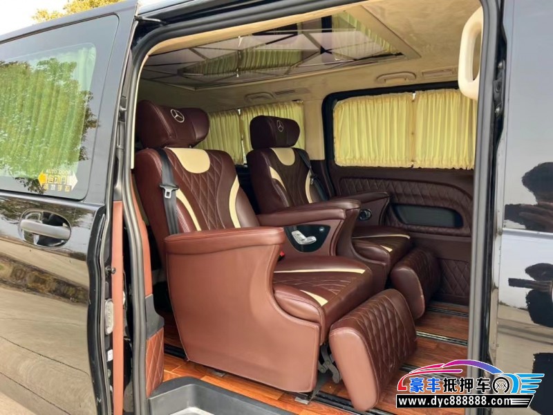 19年奔驰威霆MPV抵押车出售