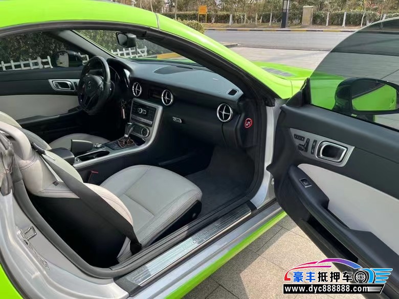 12年奔驰SLK轿车抵押车出售