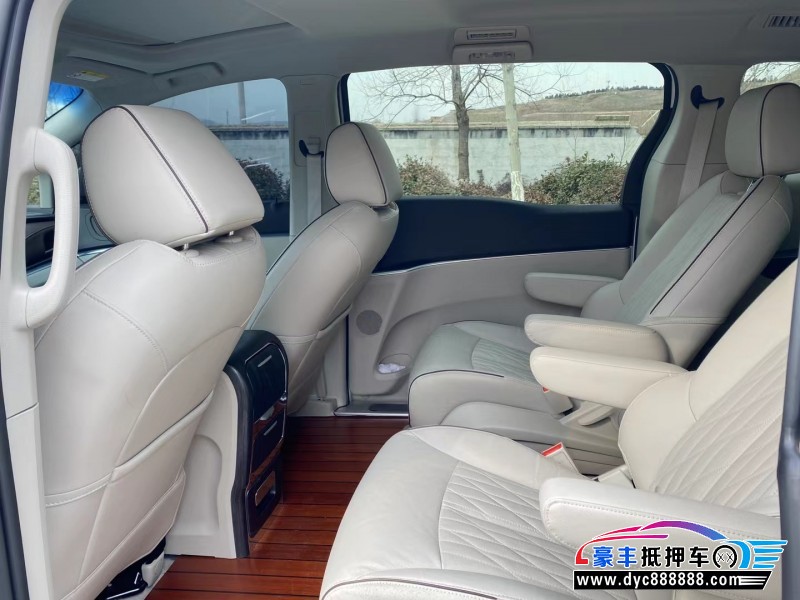 22年别克GL8轿车抵押车出售