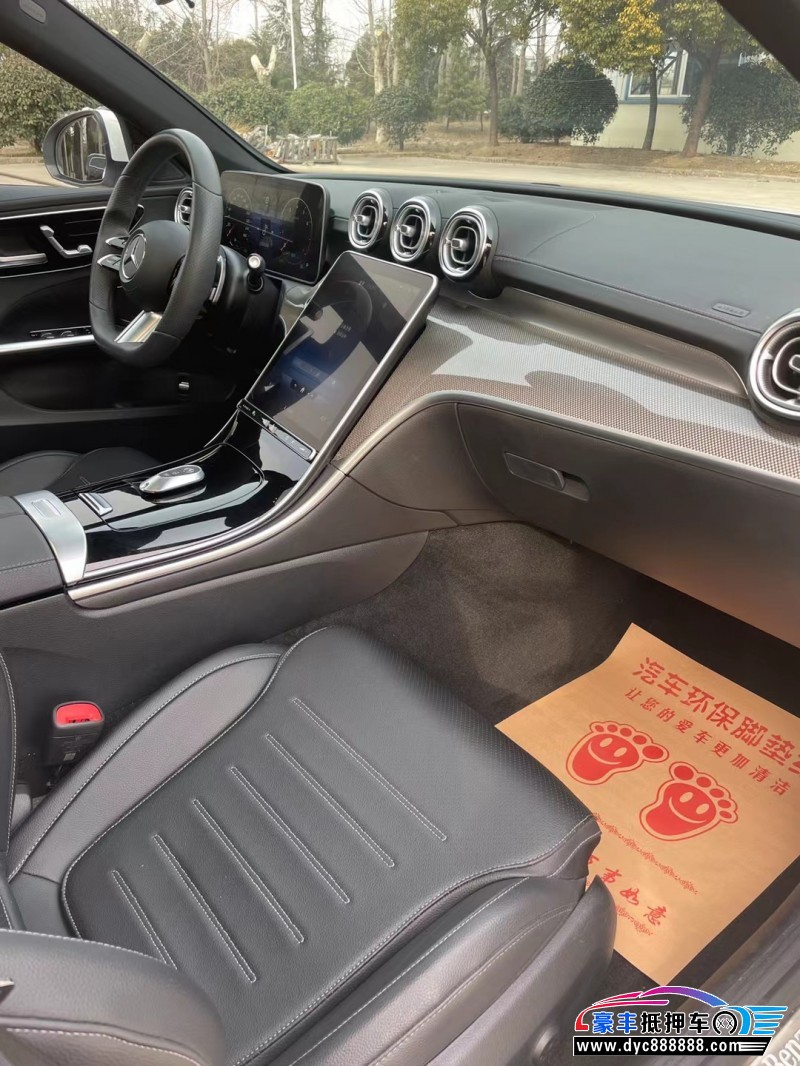 22年奔驰C级轿车抵押车出售