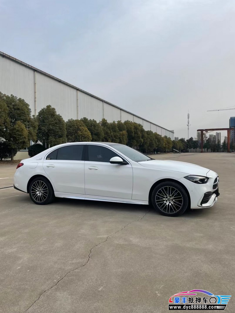 22年奔驰C级轿车抵押车出售