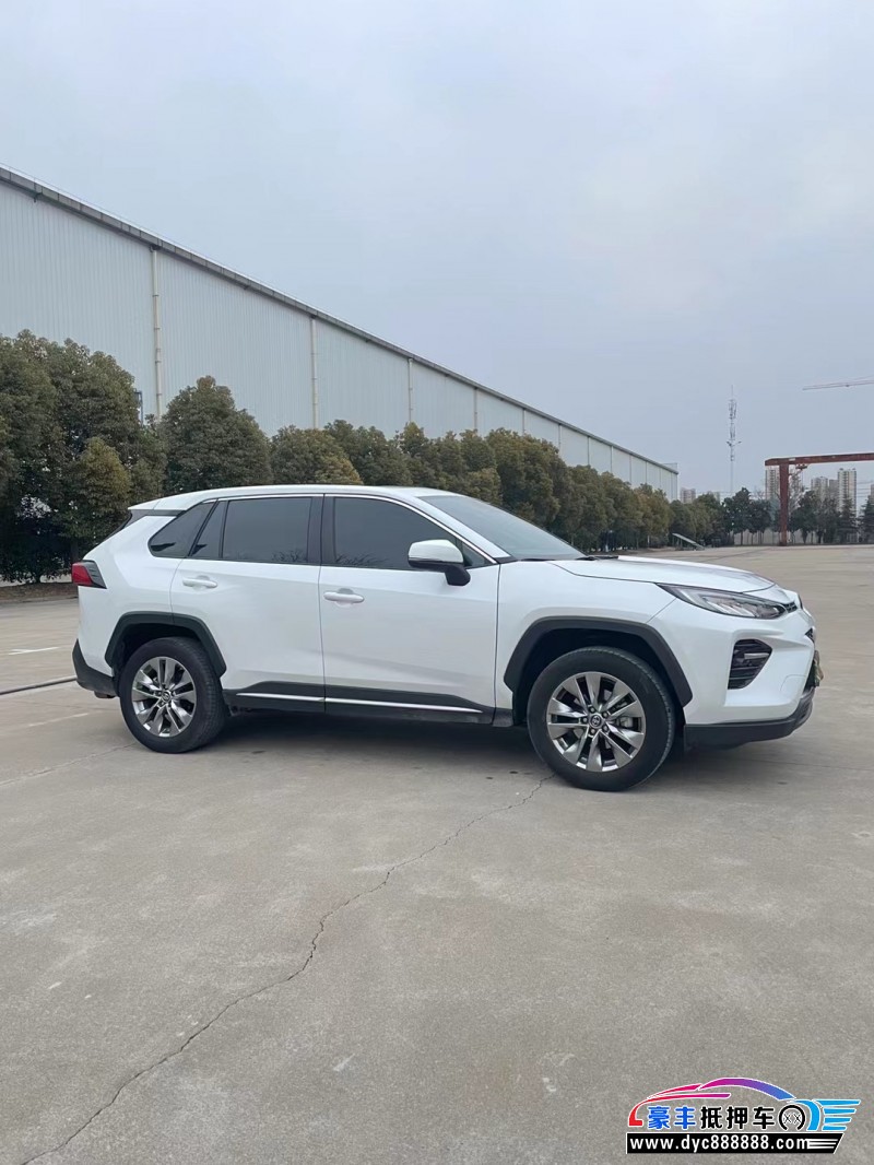 22年丰田威兰达轿车抵押车出售