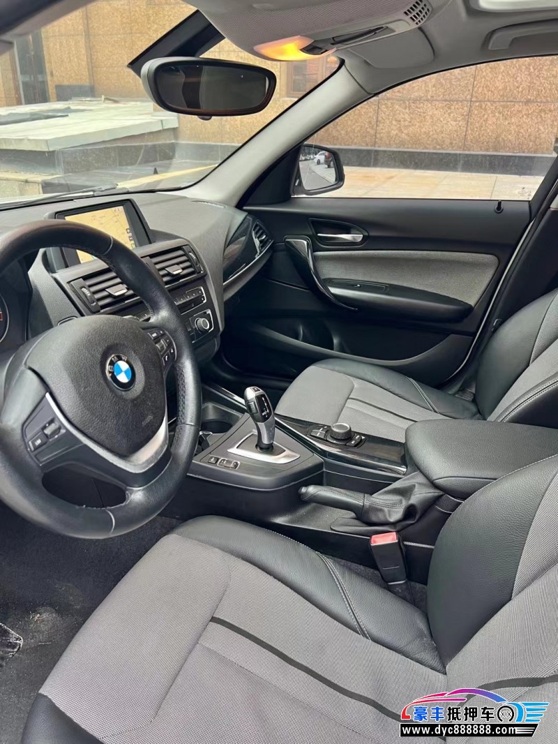 14年宝马1系轿车抵押车出售