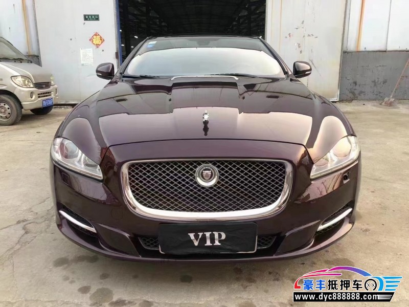 12年捷豹XJ轿车抵押车出售