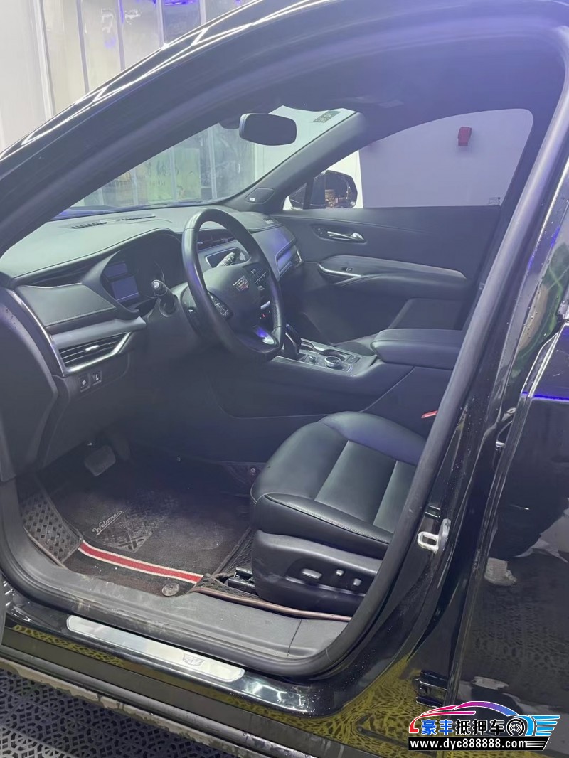 20年凯迪拉克XT4轿车抵押车出售