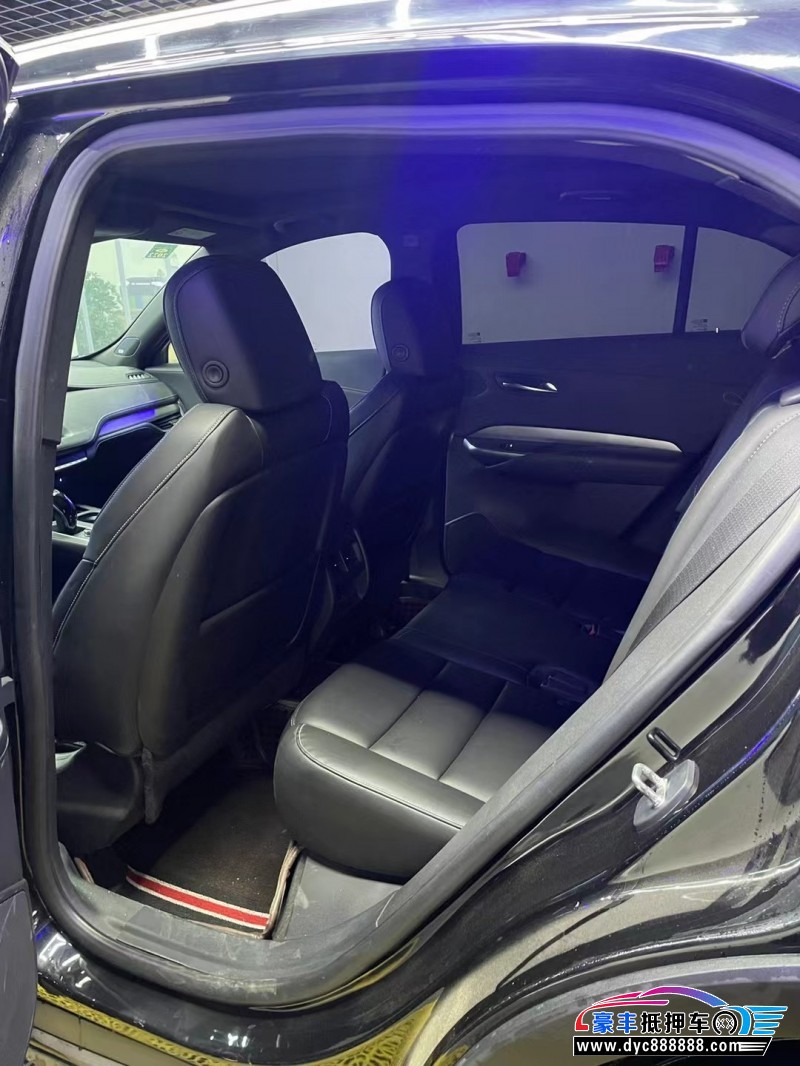 20年凯迪拉克XT4轿车抵押车出售