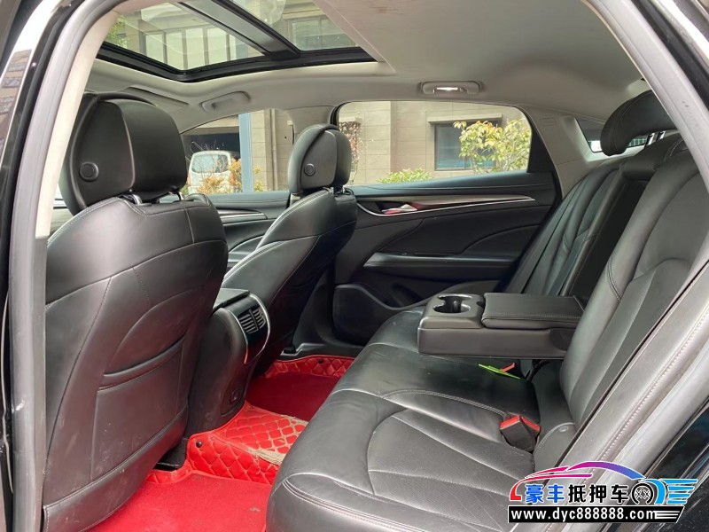 19年别克君越轿车抵押车出售