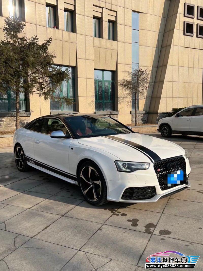 12年奥迪S5轿车抵押车出售