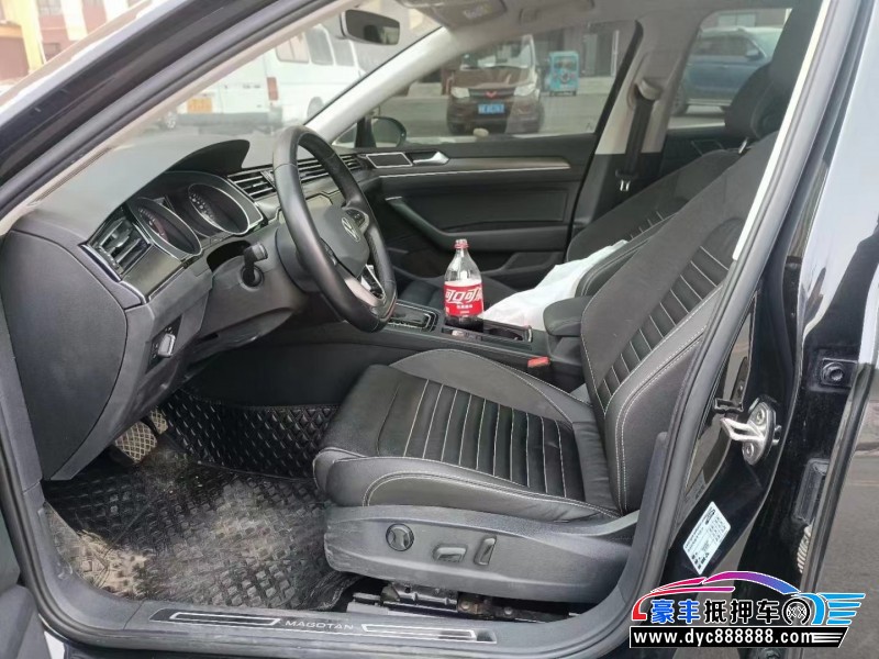 21年大众迈腾轿车抵押车出售