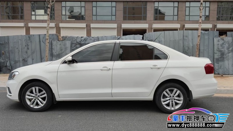 17年大众捷达轿车抵押车出售