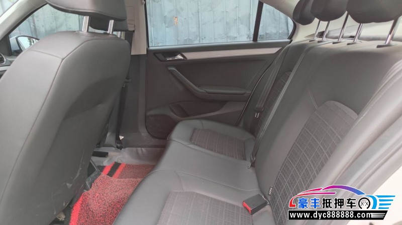 17年大众捷达轿车抵押车出售