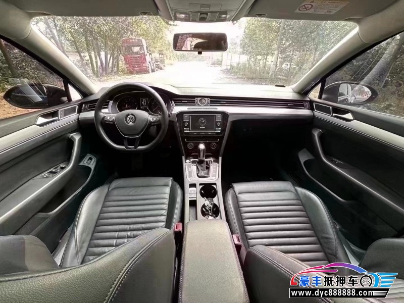 20年大众迈腾轿车抵押车出售