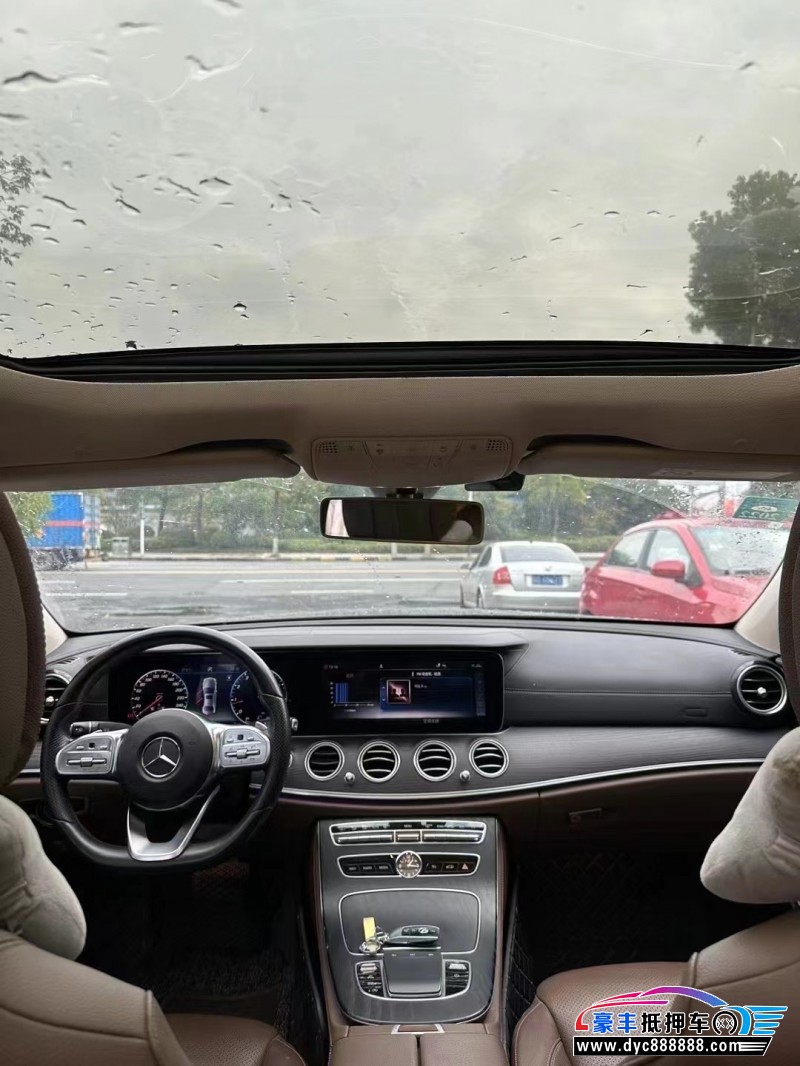 20年奔驰E轿车抵押车出售