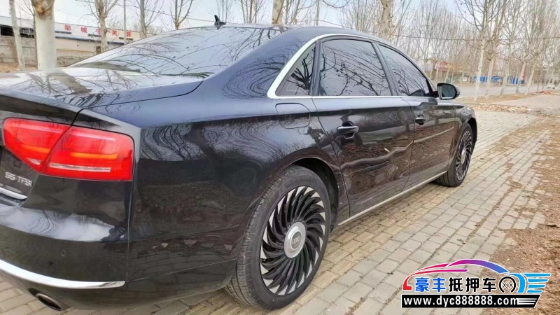 13年奥迪A8轿车抵押车出售