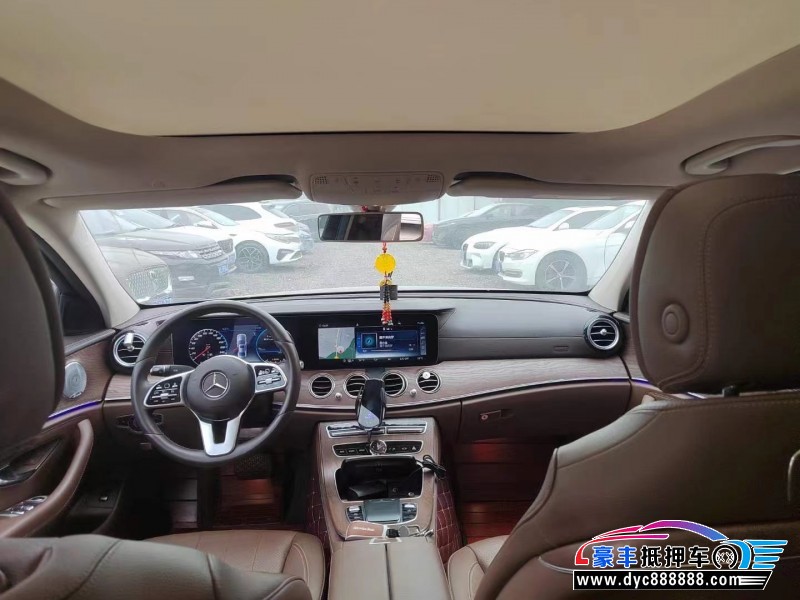 19年奔驰E轿车抵押车出售