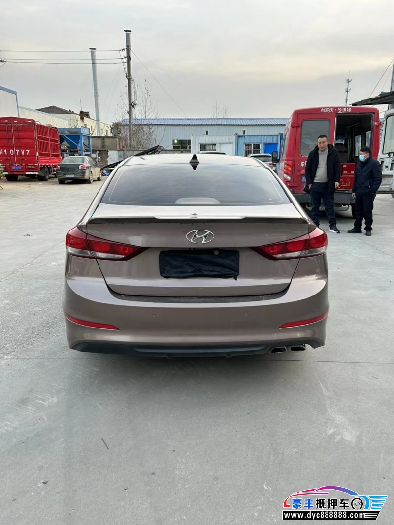 18年现代领动轿车抵押车出售