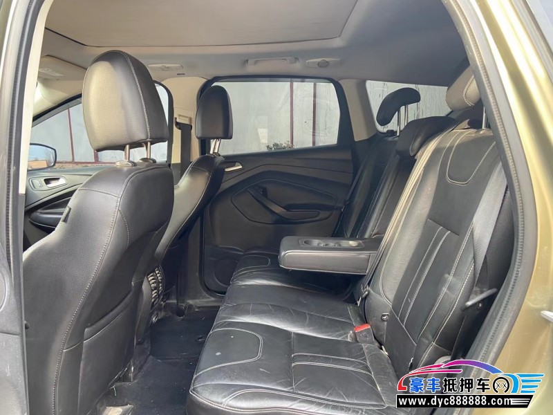 15年福特翼虎轿车抵押车出售