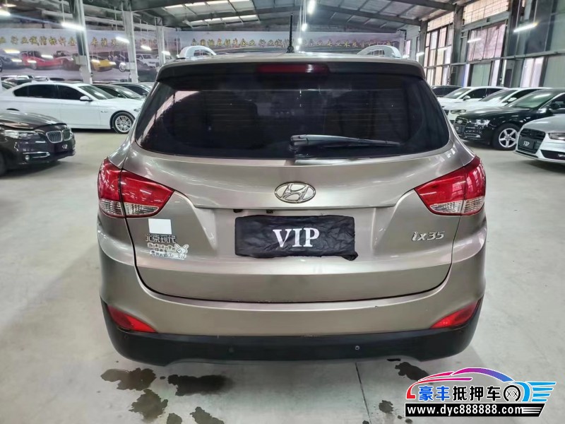 12年现代ix35轿车抵押车出售