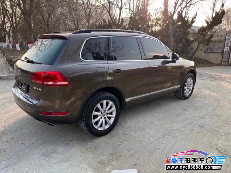 15年大众途锐轿车抵押车出售