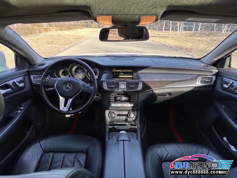 12年奔驰CLS级轿车抵押车出售