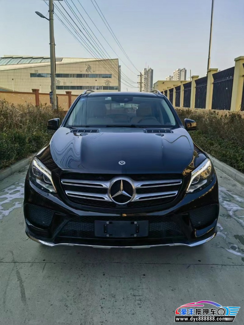 17年奔驰GLE轿车抵押车出售