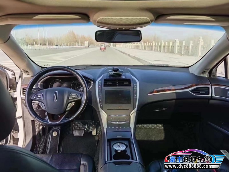 16年林肯MKZ轿车抵押车出售