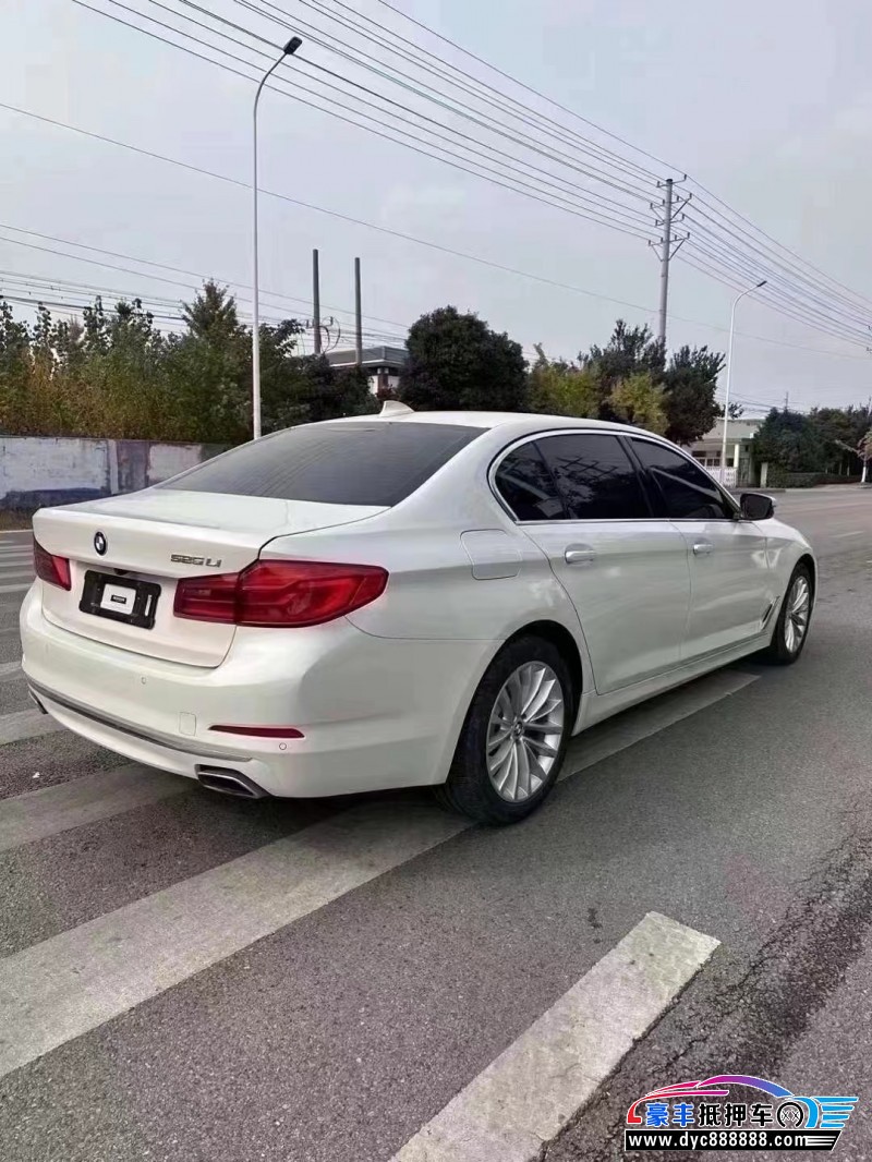 20年宝马5系轿车抵押车出售
