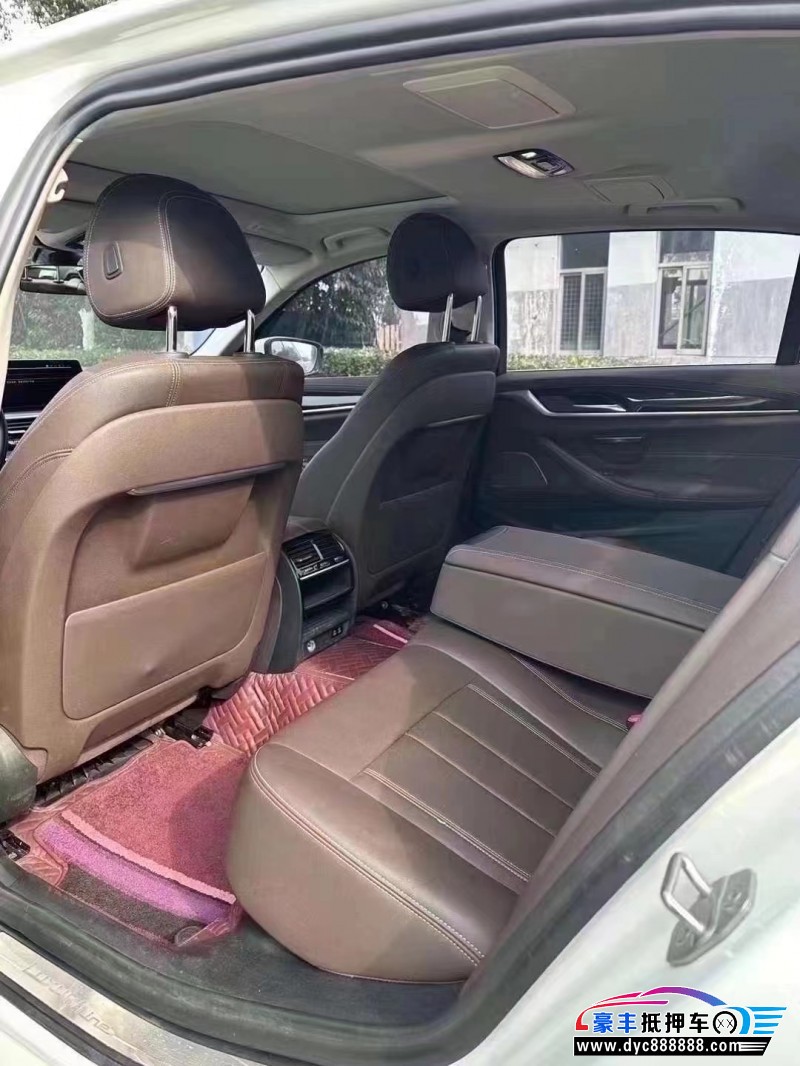 20年宝马5系轿车抵押车出售