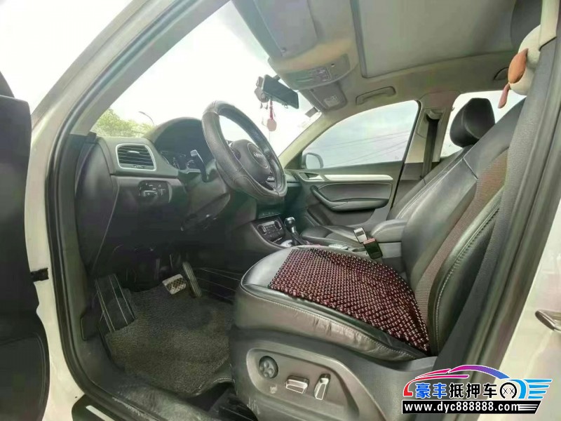 17年奥迪Q3轿车抵押车出售