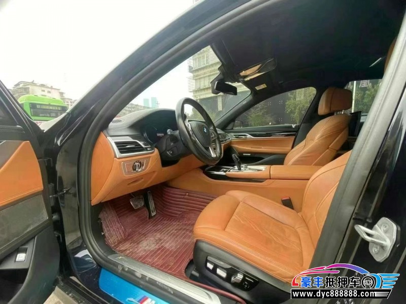 18年宝马7系轿车抵押车出售