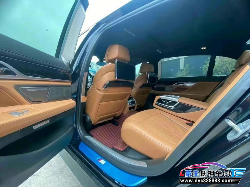 18年宝马7系轿车抵押车出售