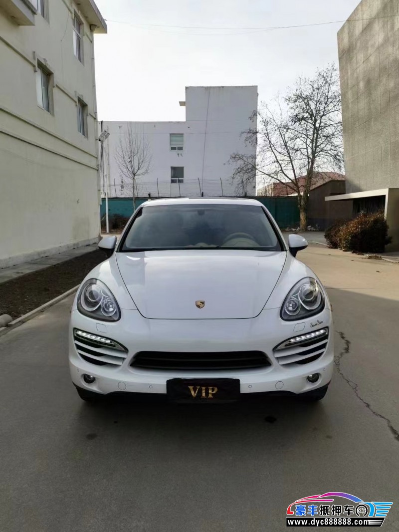 14年保时捷卡宴轿车抵押车出售