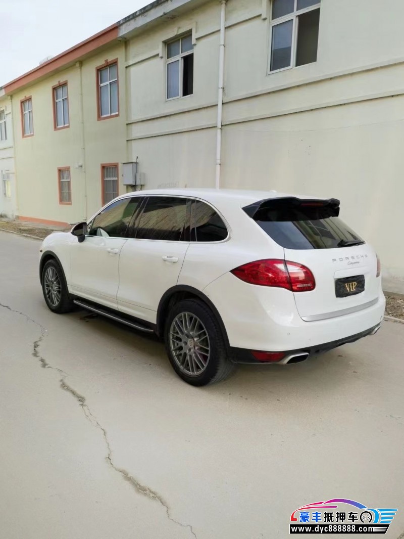 14年保时捷卡宴轿车抵押车出售