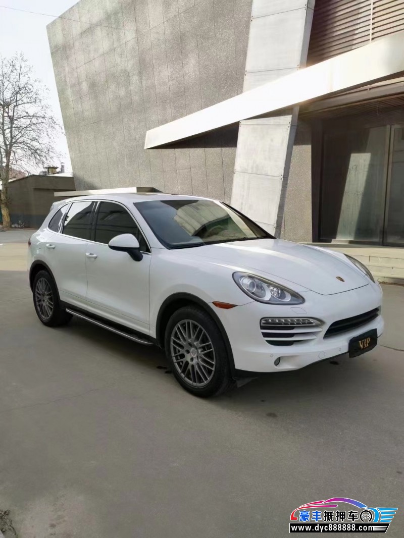 14年保时捷卡宴轿车抵押车出售