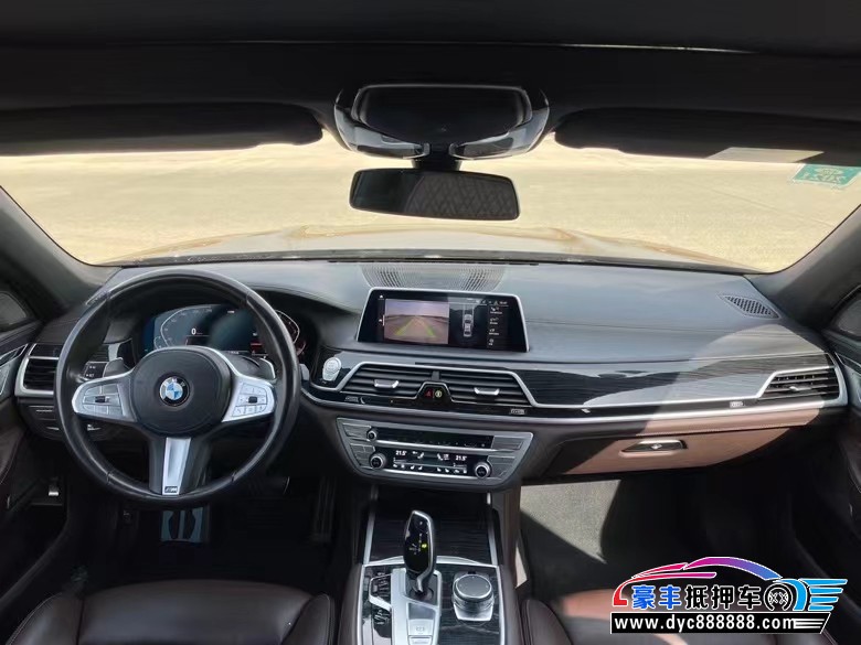 19年宝马7系轿车抵押车出售