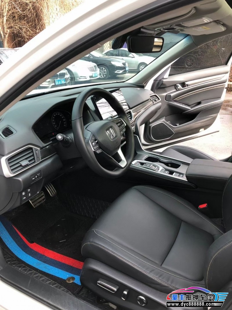 22年本田雅阁轿车抵押车出售