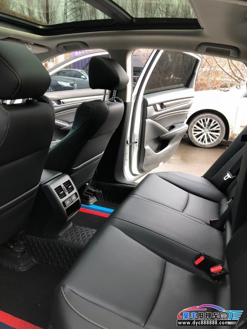 22年本田雅阁轿车抵押车出售