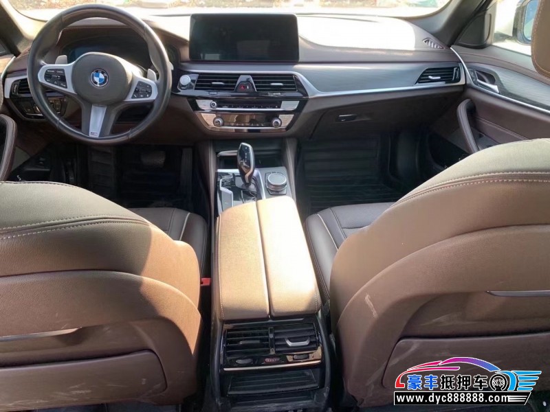 21年宝马5系轿车抵押车出售