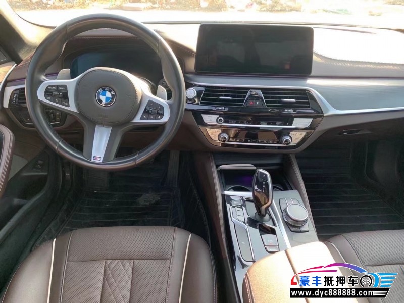 21年宝马5系轿车抵押车出售