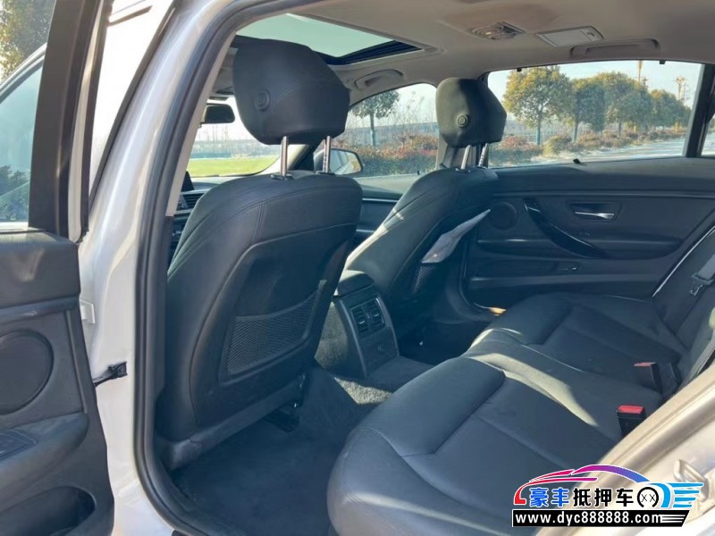 19年宝马3系轿车抵押车出售