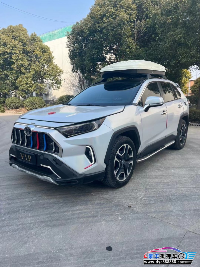 20年丰田RAV4轿车抵押车出售