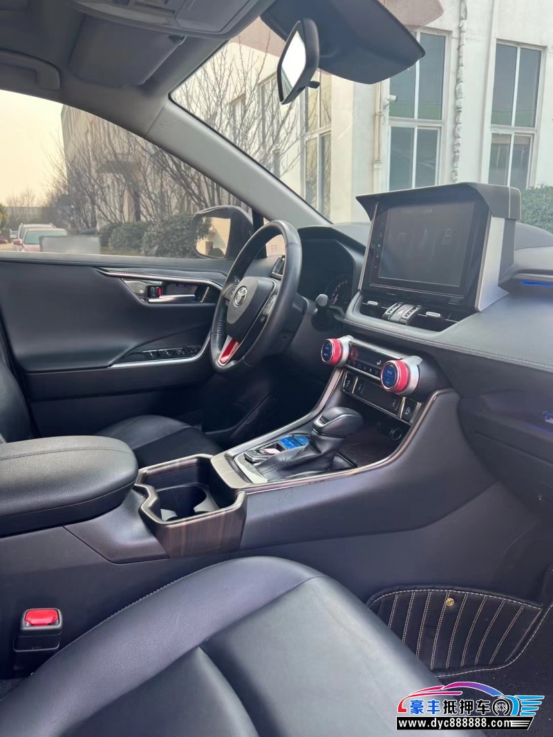 20年丰田RAV4轿车抵押车出售