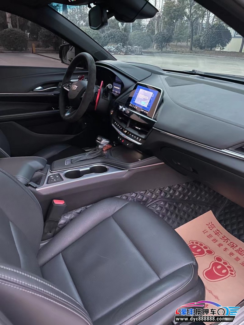 21年凯迪拉克XT4轿车抵押车出售