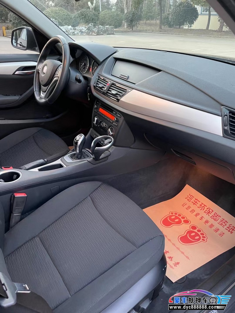 15年宝马X1轿车抵押车出售